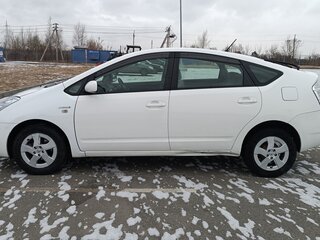 2011 Toyota Prius JDM II Рестайлинг (XW20), белый, 890000 рублей, вид 3