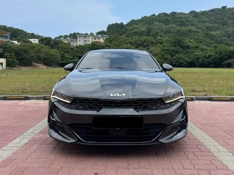 2022 Kia K5 III, чёрный, 2340000 рублей, вид 2