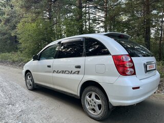 1999 Toyota Nadia, белый, 620000 рублей, вид 3