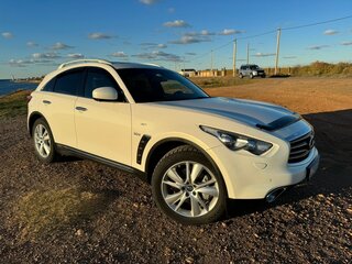 2016 Infiniti QX70, белый, 2650000 рублей, вид 1