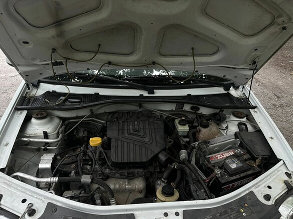 2014 Renault Logan I Рестайлинг, белый, 370000 рублей - вид 9