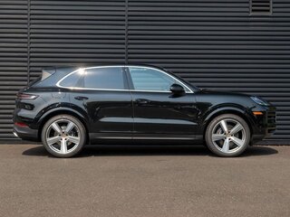 2026 Porsche Cayenne III Рестайлинг, чёрный, 15274799 рублей, вид 2