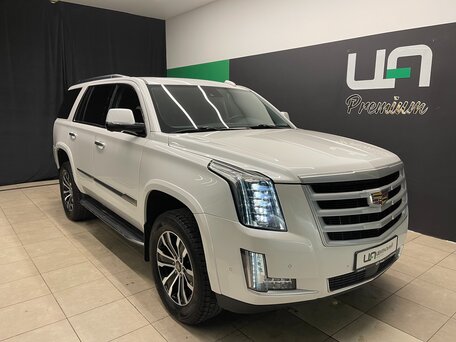 Cadillac Escalade IV