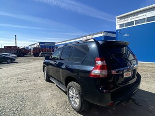 2014 Toyota Land Cruiser Prado 150 Series Рестайлинг 1, серый, 3490000 рублей, вид 4