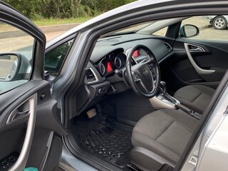2011 Opel Astra J, серебристый, 1500000 рублей, вид 5