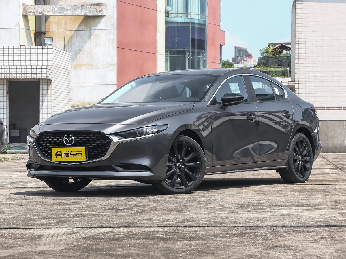 Открыть фотографии: Mazda 3 IV (BP)