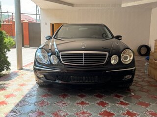 2003 Mercedes-Benz E-Класс 320 III (W211, S211), чёрный, 770000 рублей, вид 3