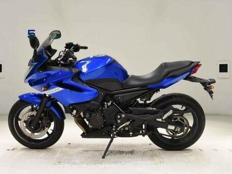2011 Yamaha XJ6 (FZ6R), синий, 690000 рублей, вид 3
