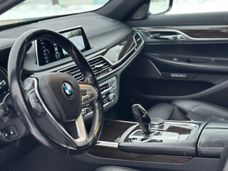 2015 BMW 7 серии Long 730Ld xDrive VI (G11/G12), чёрный, 8000000 рублей, вид 5