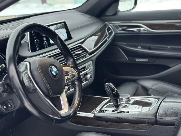 2015 BMW 7 серии Long 730Ld xDrive VI (G11/G12), чёрный, 8000000 рублей - вид 4