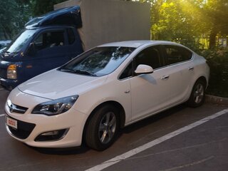 2013 Opel Astra J Рестайлинг, белый, 850000 рублей, вид 2