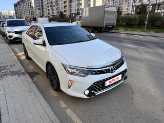 2016 Toyota Camry VII (XV50) Рестайлинг, белый, 2190000 рублей, вид 5