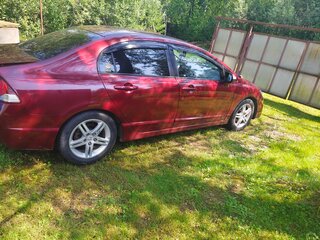 2009 Honda Civic VIII Рестайлинг, красный, 650000 рублей, вид 3
