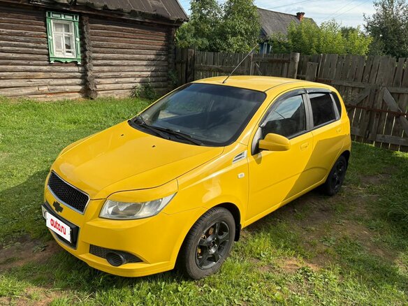 2008 Chevrolet Aveo I Рестайлинг, жёлтый, 470000 рублей - вид 12