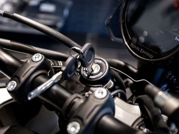2025 Royal Enfield Himalayan, белый, 610000 рублей - вид 24