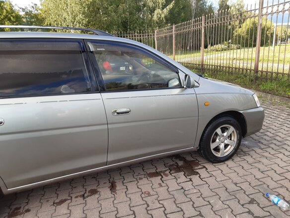 2000 Toyota Gaia, серый, 620000 рублей - вид 4