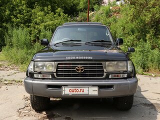 1995 Toyota Land Cruiser 80 Series Рестайлинг, зелёный, 2500000 рублей, вид 1