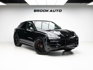 2023 Porsche Cayenne S Coupé III Рестайлинг, чёрный, 14990000 рублей, вид 3