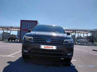 2019 Volkswagen Tiguan II, коричневый, 2800000 рублей, вид 2