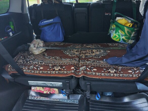 2012 Nissan Serena IV (C26), белый, 1400000 рублей - вид 12