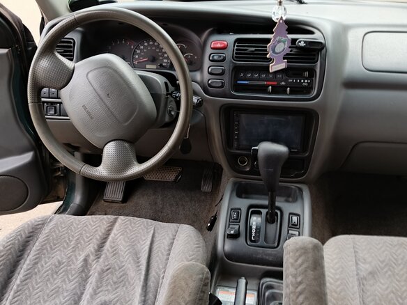 2001 Suzuki Grand Vitara XL-7 I Рестайлинг, зелёный, 370000 рублей - вид 10