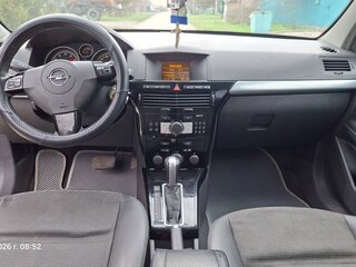 2008 Opel Astra H Рестайлинг, чёрный, 400000 рублей, вид 2