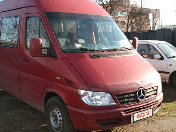 2004 Mercedes-Benz Sprinter, красный, 845632 рублей - вид 4