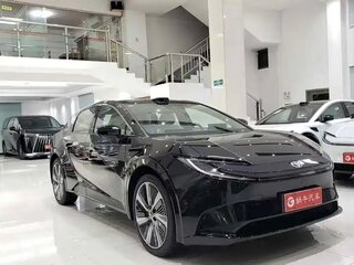 2026 Toyota bZ5 550, чёрный, 4052033 рублей, вид 3