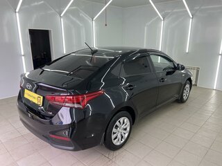 2017 Hyundai Solaris II, чёрный, 1400000 рублей, вид 4