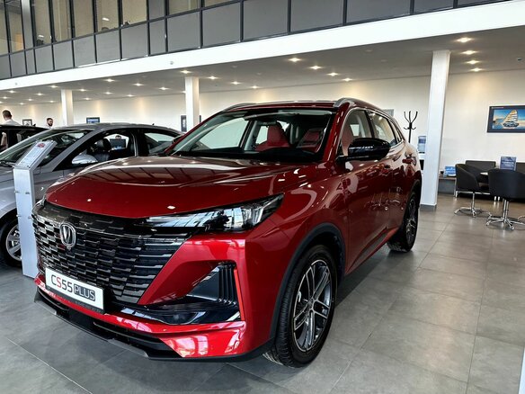 2025 Changan UNI-S I, красный, 3179900 рублей - вид 1