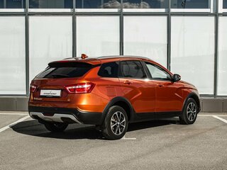 2018 Lada (ВАЗ) Vesta SW Cross I, оранжевый, 830000 рублей, вид 2