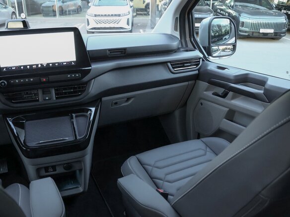 2026 Ford Tourneo Custom SWB II, серый, 9965000 рублей - вид 24