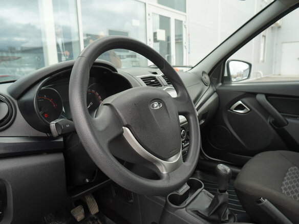 2024 Lada (ВАЗ) Granta I Рестайлинг, белый, 750000 рублей - вид 10