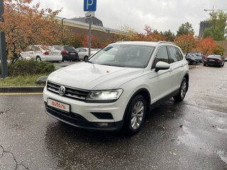 2017 Volkswagen Tiguan II, белый, 1820000 рублей, вид 1