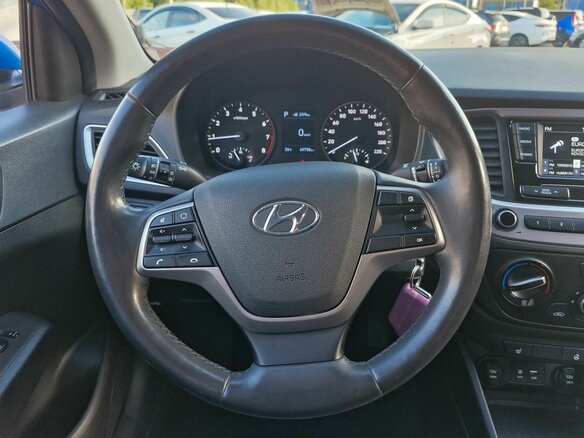 2017 Hyundai Solaris II, синий, 1489000 рублей - вид 16