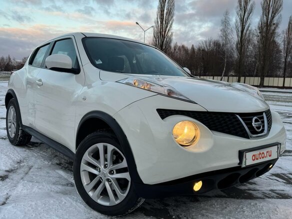 2013 Nissan Juke I, белый, 871257 рублей - вид 2