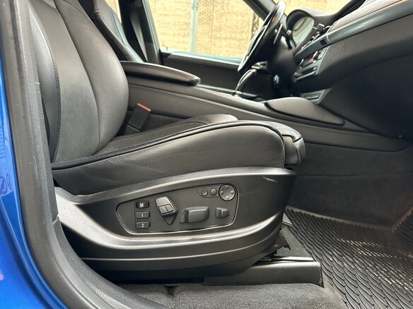 2011 BMW X5 M I (E70), синий, 1775000 рублей - вид 13