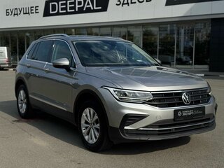 2021 Volkswagen Tiguan II Рестайлинг, серый, 2490000 рублей, вид 3