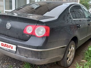 2010 Volkswagen Passat B6, чёрный, 750000 рублей, вид 3