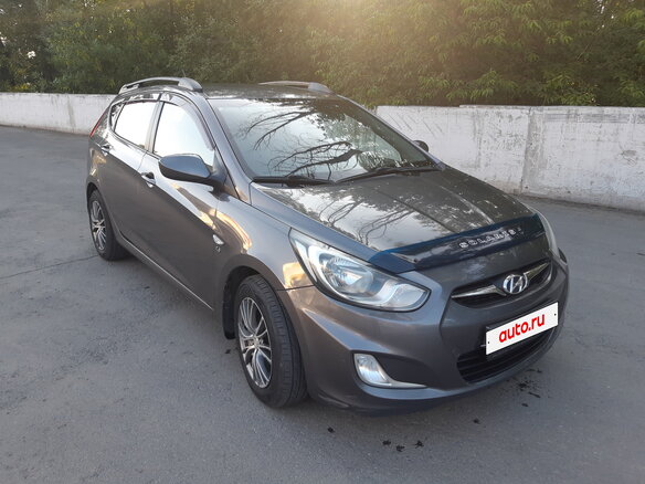 2011 Hyundai Solaris I, серый, 850000 рублей