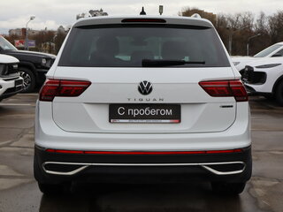2021 Volkswagen Tiguan II Рестайлинг, белый, 2369000 рублей, вид 5