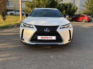 2020 Lexus UX 250h I, белый, 3380000 рублей, вид 3