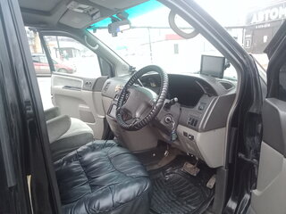 1998 Nissan Elgrand I (E50), чёрный, 700000 рублей, вид 2