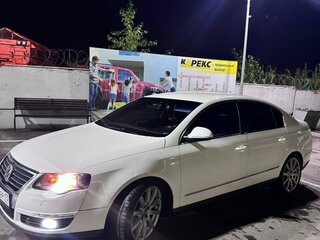 2010 Volkswagen Passat B6, белый, 800000 рублей, вид 3