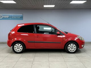2006 Ford Fiesta Mk5, красный, 350000 рублей, вид 4