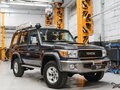 2019 Toyota Land Cruiser 76 70 Series Рестайлинг 1, серый - вид 1
