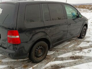 2003 Volkswagen Touran I, чёрный, 385000 рублей, вид 3