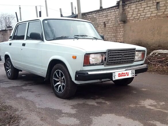 2011 Lada (ВАЗ) 2107, белый, 210000 рублей - вид 2
