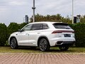 2026 Geely Monjaro (Xingyue L) I Рестайлинг 2 (China Market), белый, 4395000 рублей - вид 3