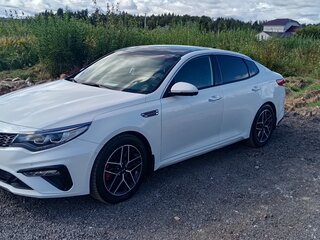 2018 Kia Optima IV Рестайлинг, белый, 1650000 рублей, вид 1